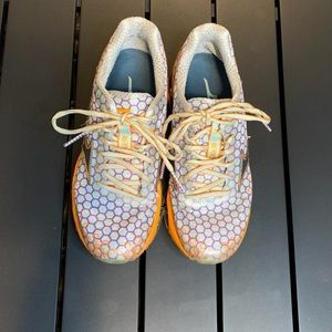 Mizuno Wave Prophecy 3